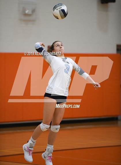 Thumbnail 2 in Victor vs. Our Lady of Mercy (NYSPHSAA Section 5 Class AA Championship) photogallery.