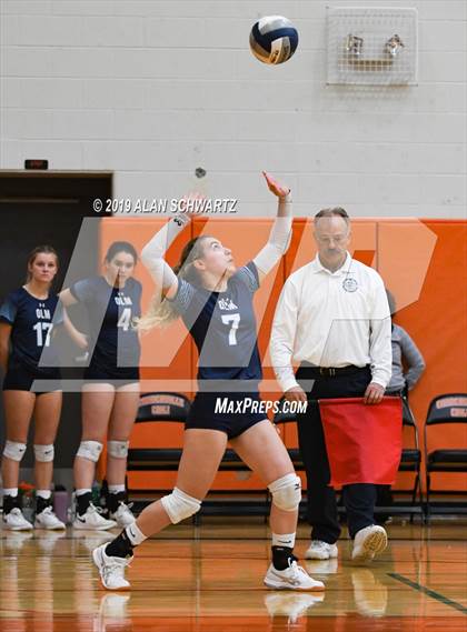 Thumbnail 3 in Victor vs. Our Lady of Mercy (NYSPHSAA Section 5 Class AA Championship) photogallery.