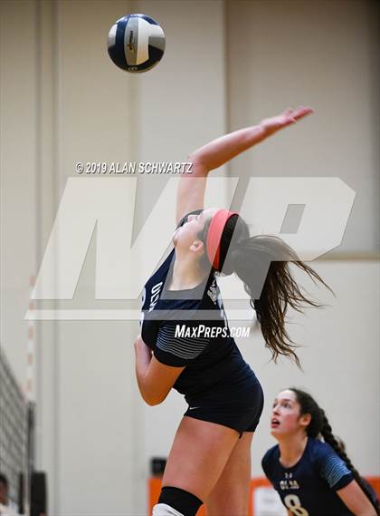 Thumbnail 2 in Victor vs. Our Lady of Mercy (NYSPHSAA Section 5 Class AA Championship) photogallery.