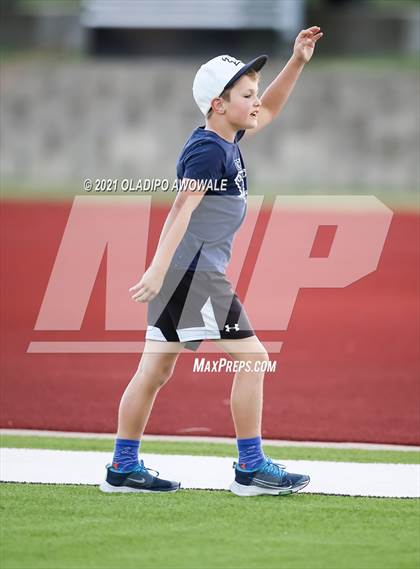 Thumbnail 3 in West Mesquite @ Wylie East photogallery.