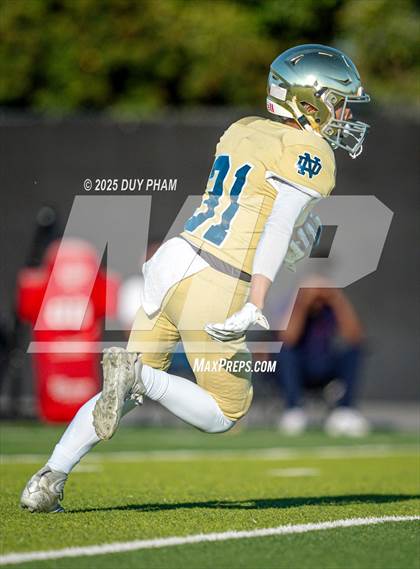 Thumbnail 2 in Notre Dame (SO) @ Servite photogallery.