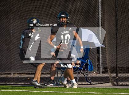 Thumbnail 2 in Notre Dame (SO) @ Servite photogallery.