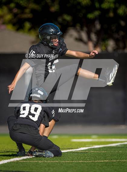 Thumbnail 2 in Notre Dame (SO) @ Servite photogallery.