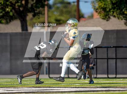 Thumbnail 2 in Notre Dame (SO) @ Servite photogallery.