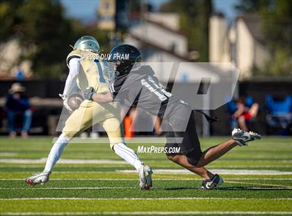 Thumbnail 2 in Notre Dame (SO) @ Servite photogallery.