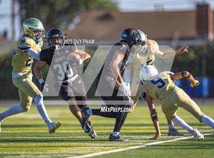 Thumbnail 1 in Notre Dame (SO) @ Servite photogallery.