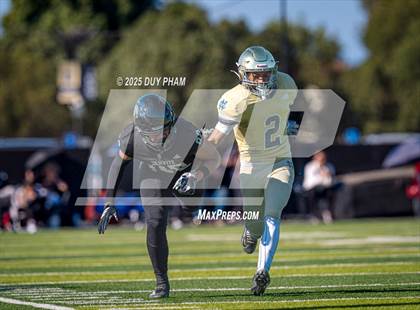 Thumbnail 2 in Notre Dame (SO) @ Servite photogallery.