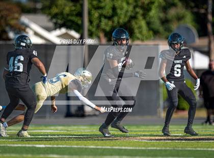 Thumbnail 3 in Notre Dame (SO) @ Servite photogallery.