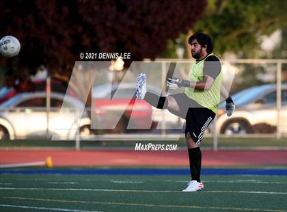 Thumbnail 1 in Mira Loma @ River City photogallery.