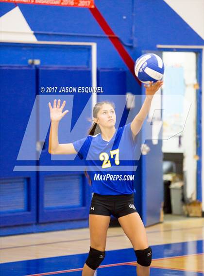 Thumbnail 1 in Charter Oak @ Los Altos photogallery.