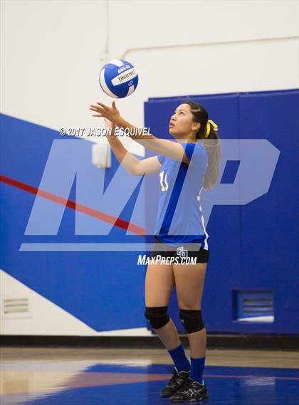 Thumbnail 3 in Charter Oak @ Los Altos photogallery.