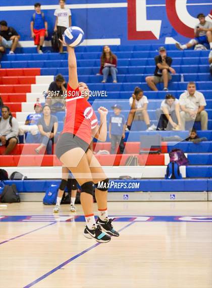 Thumbnail 1 in Charter Oak @ Los Altos photogallery.