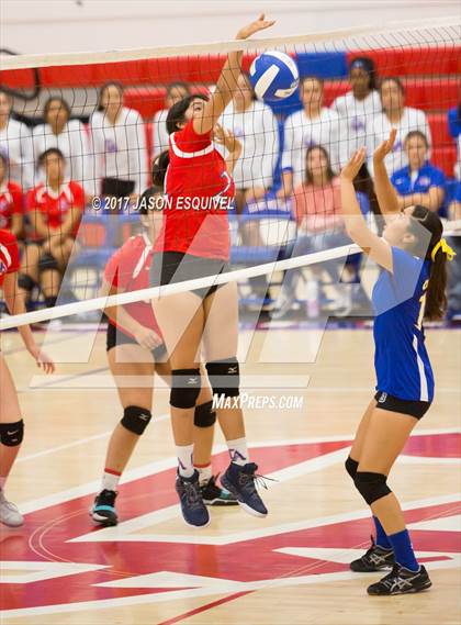 Thumbnail 3 in Charter Oak @ Los Altos photogallery.