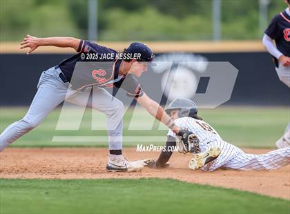 Thumbnail 3 in Chaminade @ Crespi photogallery.