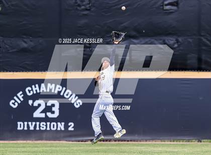 Thumbnail 2 in Chaminade @ Crespi photogallery.