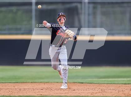 Thumbnail 1 in Chaminade @ Crespi photogallery.