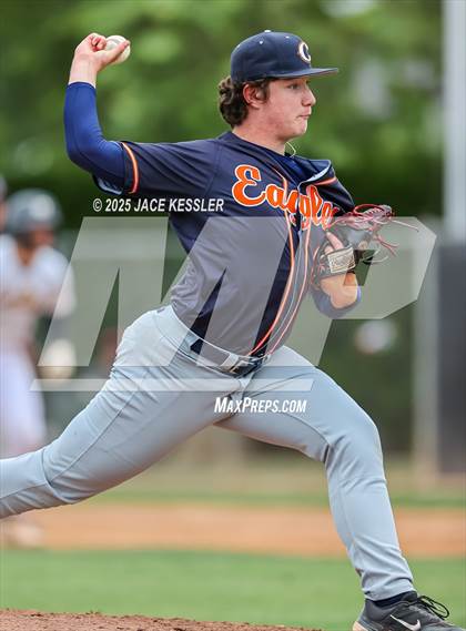 Thumbnail 2 in Chaminade @ Crespi photogallery.