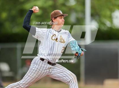 Thumbnail 2 in Chaminade @ Crespi photogallery.