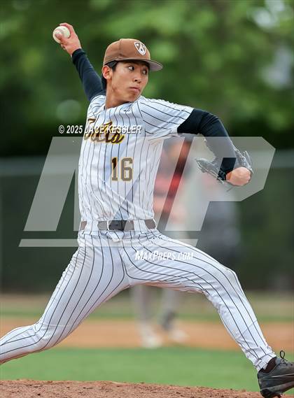 Thumbnail 3 in Chaminade @ Crespi photogallery.