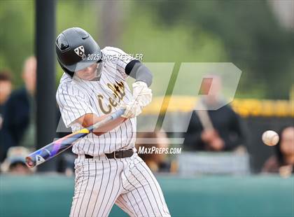 Thumbnail 3 in Chaminade @ Crespi photogallery.