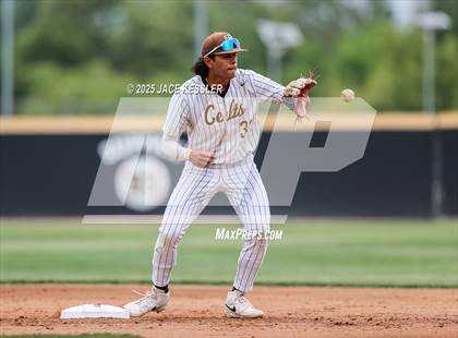 Thumbnail 1 in Chaminade @ Crespi photogallery.