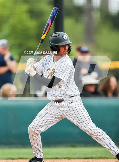 Thumbnail 1 in Chaminade @ Crespi photogallery.