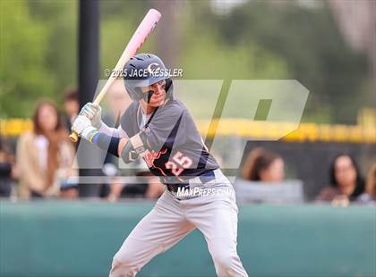 Thumbnail 1 in Chaminade @ Crespi photogallery.