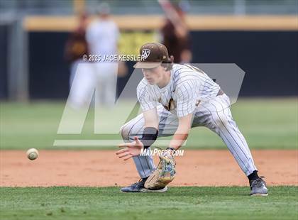 Thumbnail 1 in Chaminade @ Crespi photogallery.