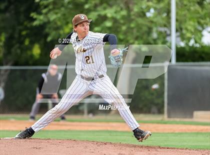 Thumbnail 1 in Chaminade @ Crespi photogallery.
