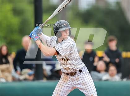 Thumbnail 1 in Chaminade @ Crespi photogallery.