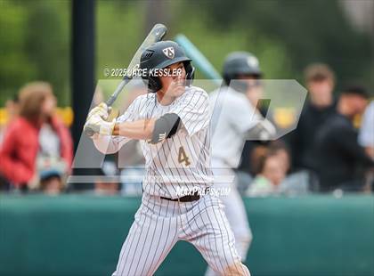 Thumbnail 1 in Chaminade @ Crespi photogallery.