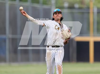 Thumbnail 2 in Chaminade @ Crespi photogallery.