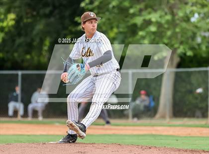 Thumbnail 3 in Chaminade @ Crespi photogallery.