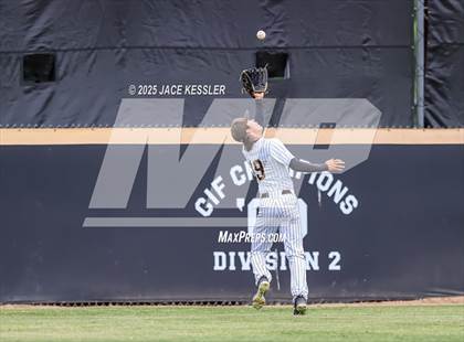 Thumbnail 2 in Chaminade @ Crespi photogallery.