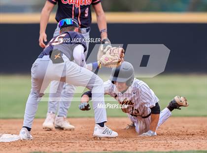 Thumbnail 1 in Chaminade @ Crespi photogallery.