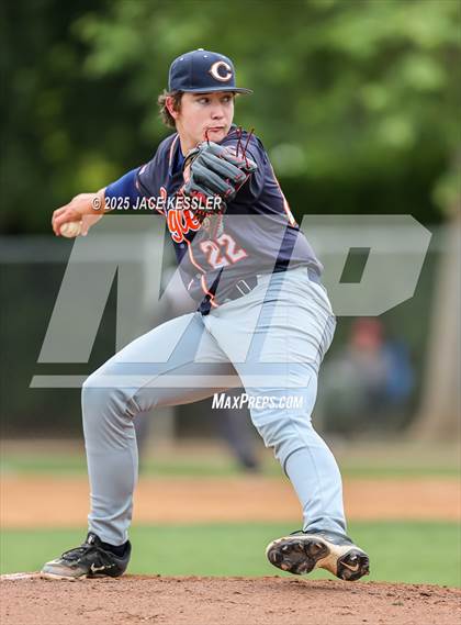 Thumbnail 2 in Chaminade @ Crespi photogallery.