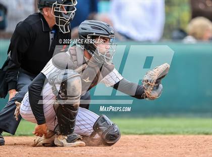 Thumbnail 2 in Chaminade @ Crespi photogallery.