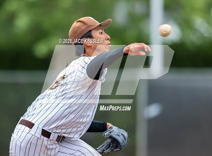 Thumbnail 2 in Chaminade @ Crespi photogallery.