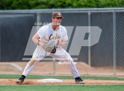Thumbnail 1 in Chaminade @ Crespi photogallery.