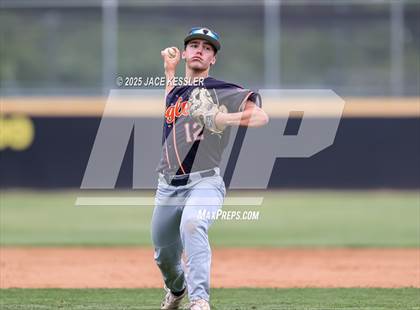 Thumbnail 1 in Chaminade @ Crespi photogallery.