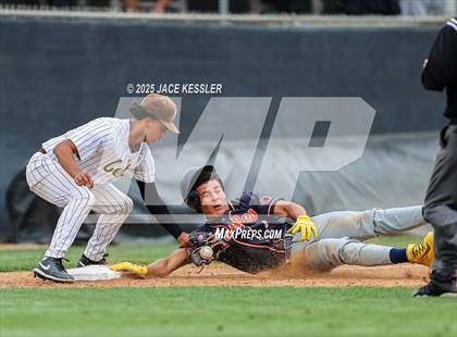Thumbnail 1 in Chaminade @ Crespi photogallery.