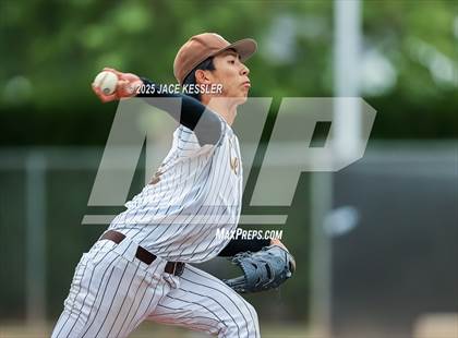 Thumbnail 2 in Chaminade @ Crespi photogallery.