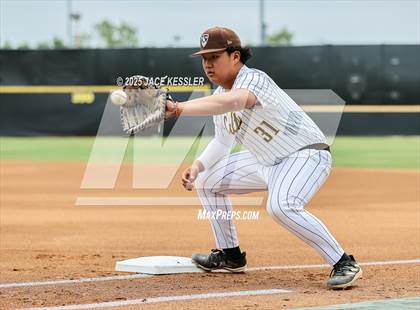Thumbnail 1 in Chaminade @ Crespi photogallery.