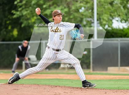 Thumbnail 2 in Chaminade @ Crespi photogallery.