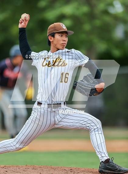 Thumbnail 1 in Chaminade @ Crespi photogallery.