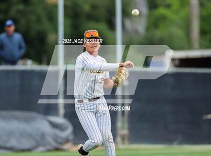 Thumbnail 1 in Chaminade @ Crespi photogallery.