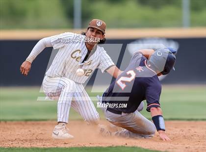 Thumbnail 3 in Chaminade @ Crespi photogallery.
