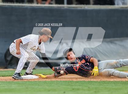 Thumbnail 3 in Chaminade @ Crespi photogallery.