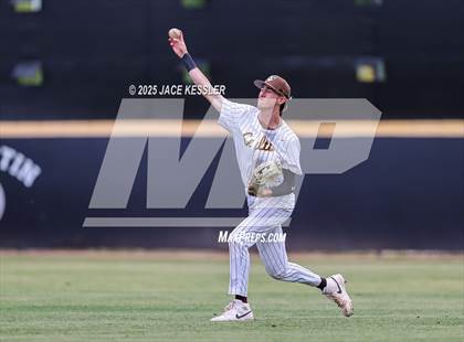Thumbnail 1 in Chaminade @ Crespi photogallery.