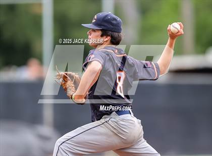 Thumbnail 3 in Chaminade @ Crespi photogallery.